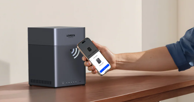 UGREEN NASync DH4300