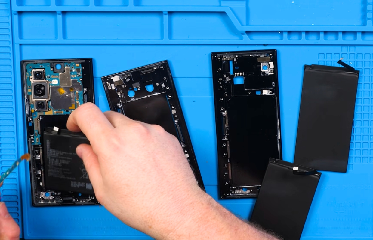 ‘Samsung Galaxy-telefoons kunnen makkelijk grotere batterijen gebruiken’