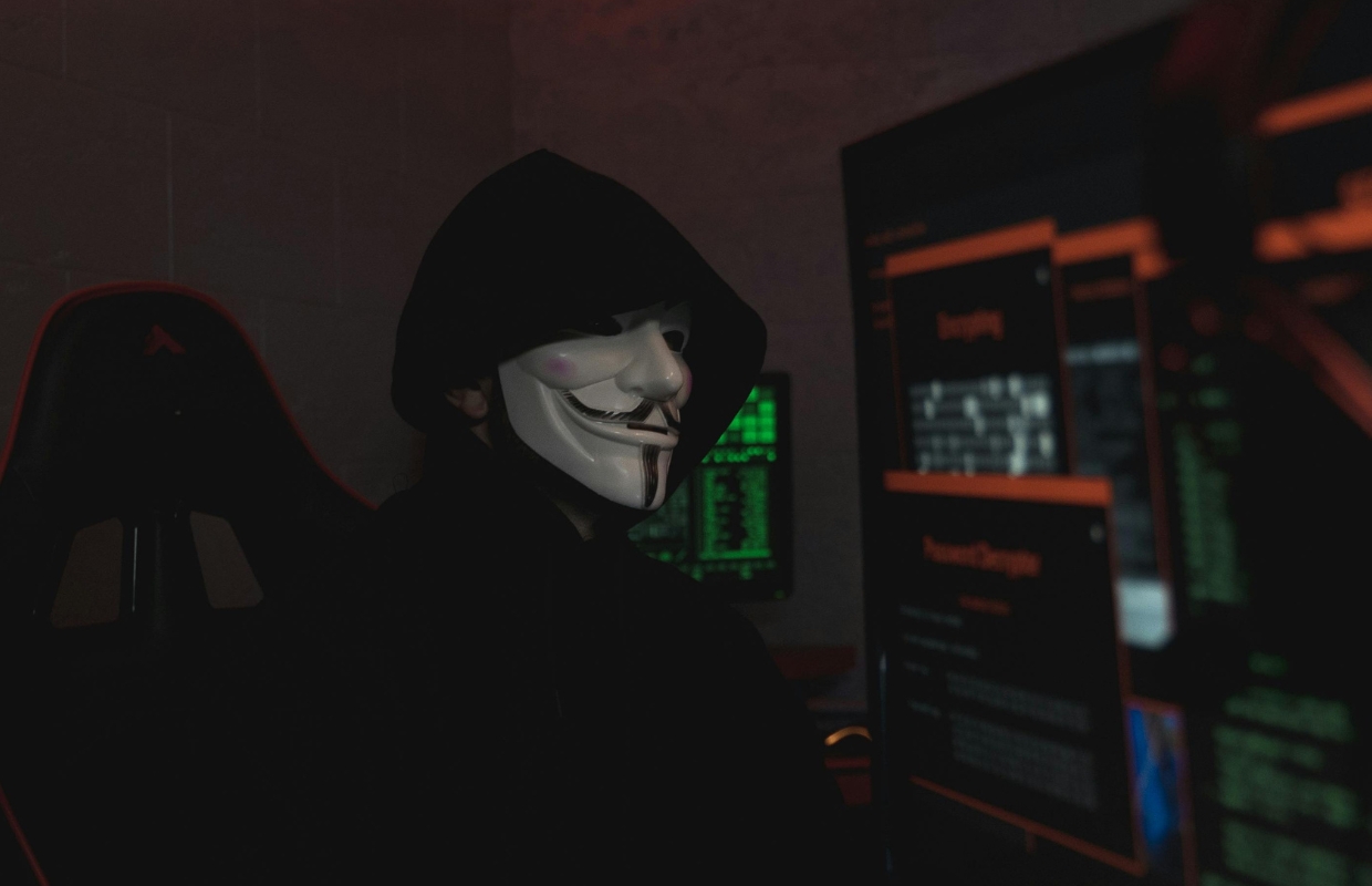 Booking.com en Basic-Fit zijn gehackt: veel klantgegevens op straat